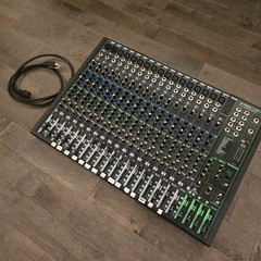 Mackie ProFX22v3 22-Channel Professional Effects Mixer USB Audio Mixer w/ Cord