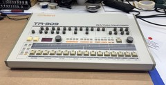 Roland TR-909 Rhythm Composer TR909 Vintage Analog Drum Machine + M-64C