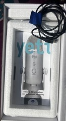 Blue Yeti USB Microphone Silver w Box Manual Cable Tested Mac PC Podcast