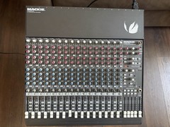 Mackie CR1604-VLZ 16-Channel Pro Audio Studio Mic/Line Mixer