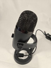 Logitech Blue Yeti Nano Black Premium USB Microphone 888-000154 + Pop Filter