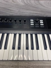 Native Instruments Komplete Kontrol S49 Mki 49-key Controller (A1D020977)