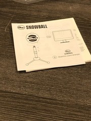 Blue Snowball USB Condenser Microphone with Accessory Pack (White)