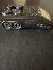 USED Zoom H6 Handy Recorder 6-Track Portable Digital Recorder