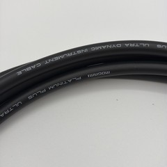 Mogami Platinum Plus Guitar R Cable – 12′ 1/4” TS Right Angle-Straight Excellent