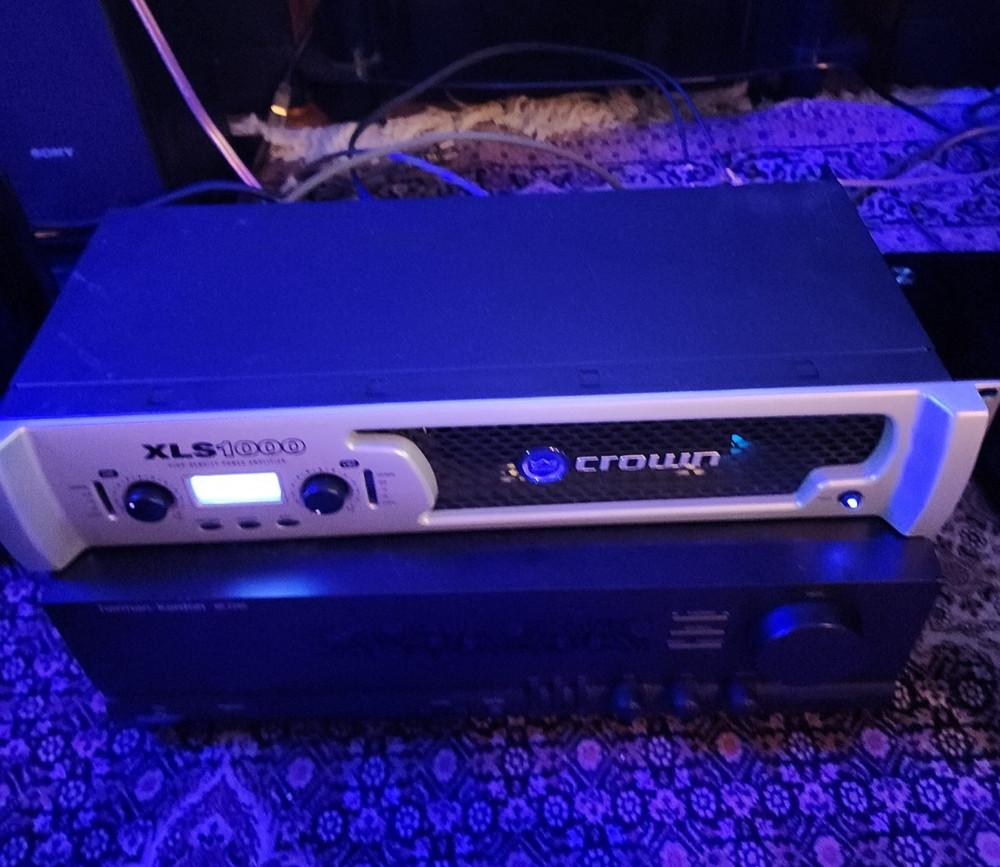 Crown XLS1000 2-Channel Power Amplifier Tested works perfect