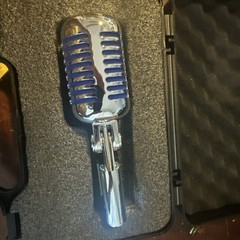 Monoprice Memphis Blue Classic Retro-Style Dynamic Mic For Podcasting, Streaming