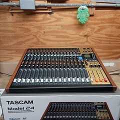 TASCAM Model 24 Multitrack Recorder / Mixer / USB Interface – Black with Wood Ch