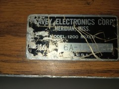 Peavey Twelve Hundred Stereo Mixer Model 1200 – Early Wood-Rear-Output Version