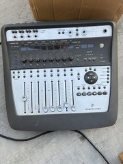 Digidesign Digi 002 Digital Mixer 8-Channel Studio Fader Firewire MIDI XLR RCA