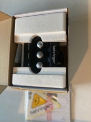 Behringer U-Phoria UM2 With Headset and Cables Audio Interface Amplifier