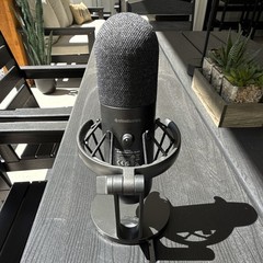SteelSeries Alias Desktop Microphone USB-C 3.5mm Mute Switch Headphone Jack