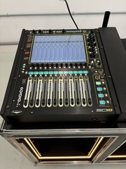 Digico SD11i double wide case