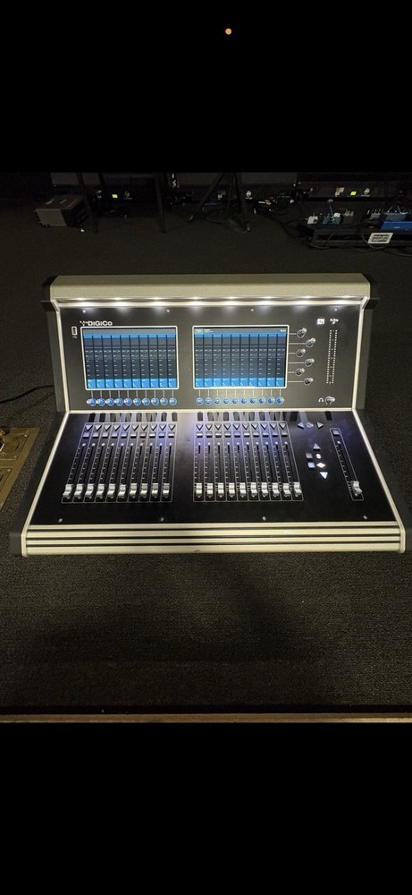 DiGiCo S21 48-Channel Digital Audio Mixing Console CG01LPJ