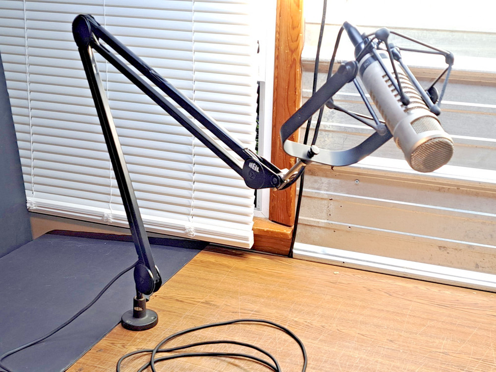 Electro-Voice RE27 N/D Wired Microphone with Model 309A, Heil PL-2T Stand