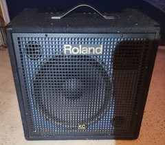 Roland KC-550 180W 4 Channel Mixing Keyboard Amplifier – Black