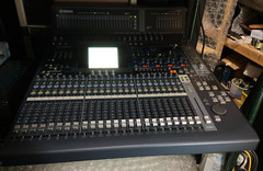 Yamaha 02R96 v2 Digital Mixing Console