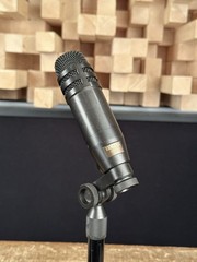 Vintage Yamaha MZ204 Cardioid Dynamic Microphone Pair. MZ-204 MZ 204