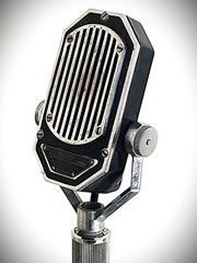 Vintage 1930’s Universal Velocity Ribbon Microphone – working, stand included
