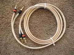 STRAIGHT 8, 10′ 8GA PR SPEAKER CABLES 742 STRAND OFC PER CONDUCTOR WITH BANANAS