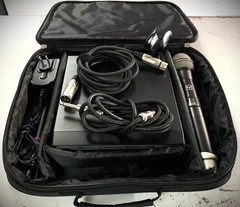 Electro Voice R300 Wireless Handheld Mic System Complete Ch.26 620.900 Band A