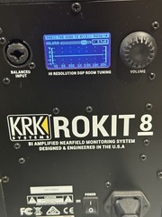 KRK ROKIT 8 G4 8″ ( PAIR ) Powered Studio Monitor TURN ON / Not Tested