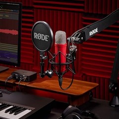 RØDE NT1 Signature Series Large-Diaphragm Condenser Microphone with Shock Mount