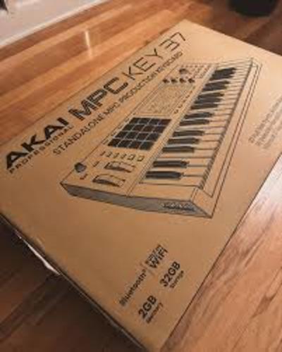 Akai Professional MPC Key 37 Standalone MPC Production Keyboard from Japan
