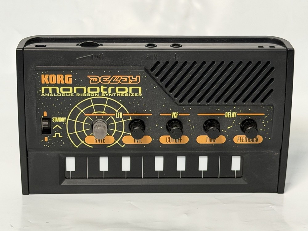 Korg monotron-DELAY monotron-DL Analog Ribbon 9-Key Handheld Synth AUX