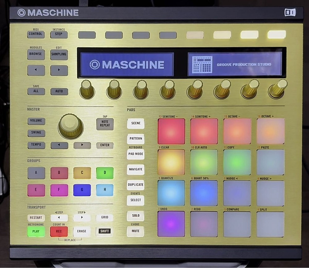 Native Instruments Maschine MK2 Gold Custom Kit Groove Production Pad Controller