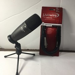 TASCAM TM-78 With Stand & 10 FT Livewire Cable.
