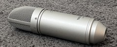 Tascam TM-80 20 Hz to 20 kHz large-diaphragm condenser microphone TM-80