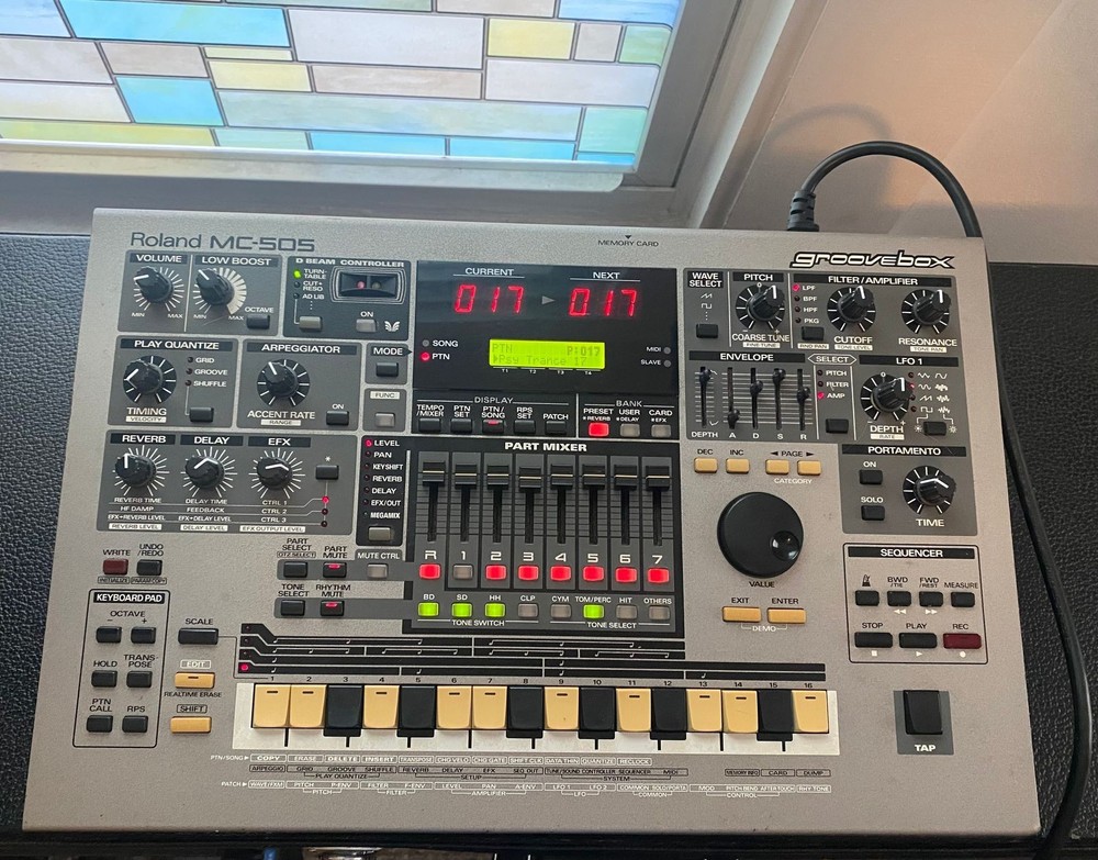 Roland MC-505 Groovebox + SmartMedia – mostly functional, with quirks PLS READ