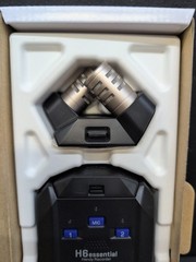 Zoom H6essential with 32 Bit Float Accessibility 6 Track Portable Handy Recorder