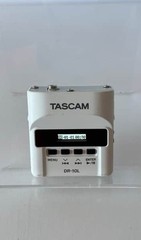 TASCAM DR-10L Portable Stereo Lavalier Mic Recorder 2016 Present – Black; AS-IS