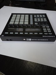 Native Instruments Maschine MK2 Groove Production Studio