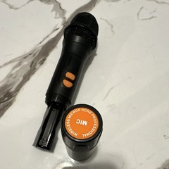 Wireless Professional Handheld/Stand-Held Microphone, Black w/ Battery Cover