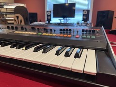 Vintage 1980s Roland Jupiter-8 [12-Bit] 61-Key Synthesizer