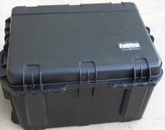 SKB iSeries Black Waterproof Hard Shell Case 23 x 17 x 14 Rollers, Laptops, Used