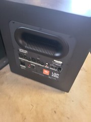 JBL Professional LSR 2300 Series LSR2310SP Studio Subwoofer