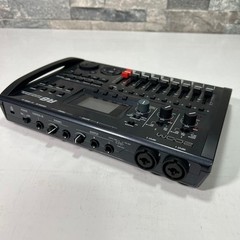 Zoom R8 Multitrack Digital Recorder 8-track MTR Used From Japan