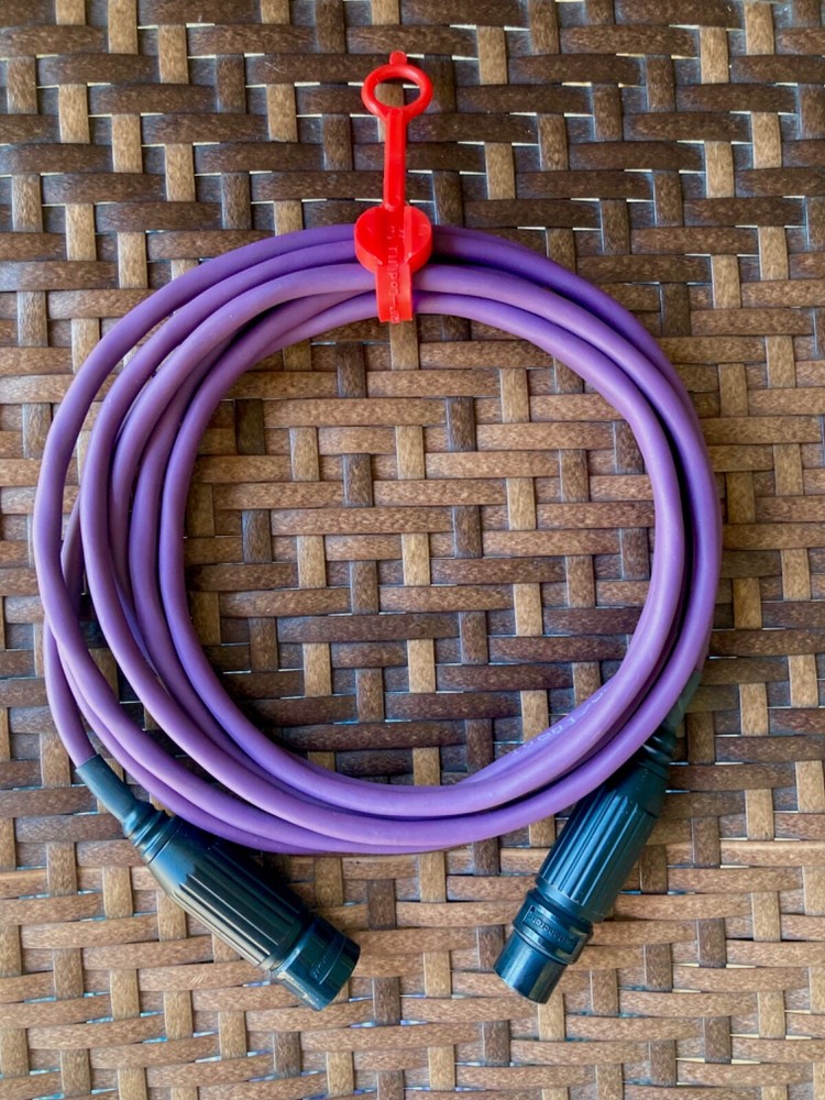 Gotham GAC-2AES Digital Audio Cable 1 meter ( 3.28 Ft.)