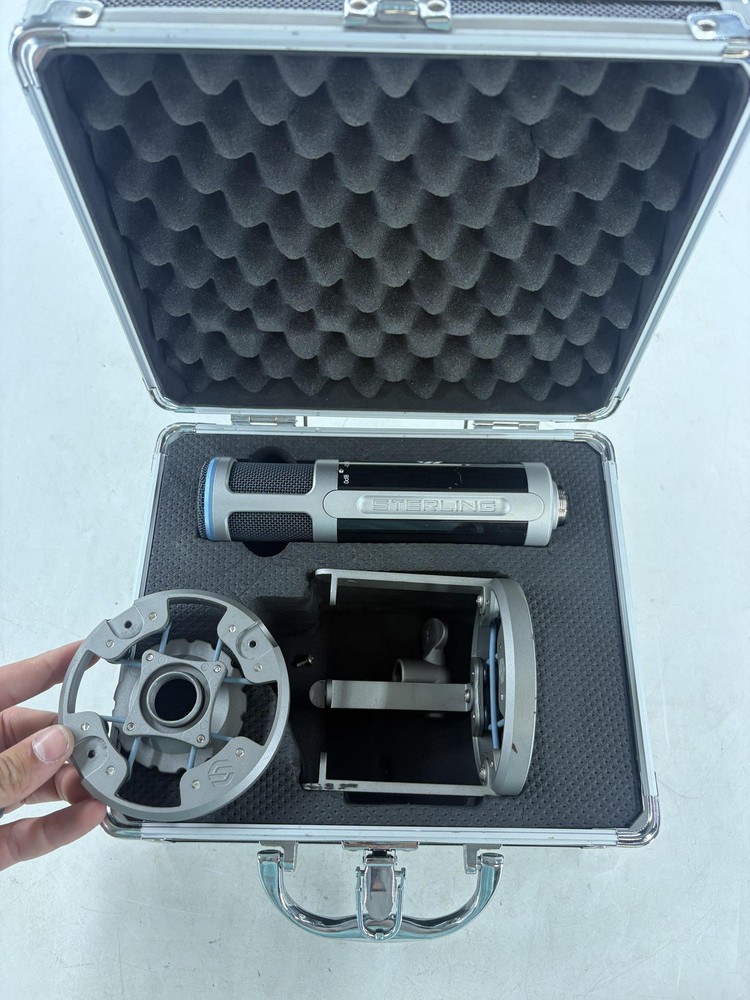 Sterling ST155 Condenser XLR Studio Microphone Silver Black Shockmount Case
