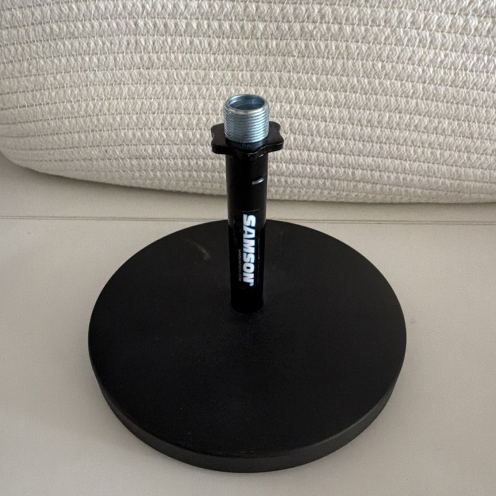 Samson Tabletop Microphone Stand Black Metal Wide Base 1-Tier Round Shape