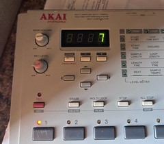 Akai S20 16-Bit Stereo Phrase Sampler Pad Triggers Loop Resample