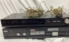 Hitachi HA-12 Vintage Amplifier & AM-FM Stereo Tuner Ft-12 Untested