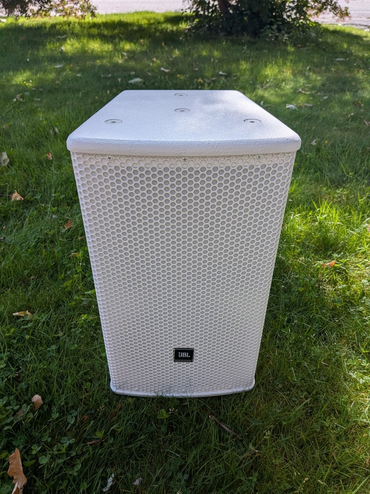 JBL Professional AC895-WH Two-Way Full-Range Loudspeaker with 8-Inch LF White