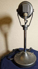 VINTAGE TURNER MODEL 99 DYNAMIC MICROPHONE 12″x 5″ BASE 1950’s or 1960’s