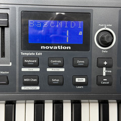 Novation Impulse 49 MIDI Keyboard Controller 49 Semi-Weighted Keys