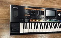 Roland Jupiter-80 Digital Synthesizer 76 Keys…..MINT Condition